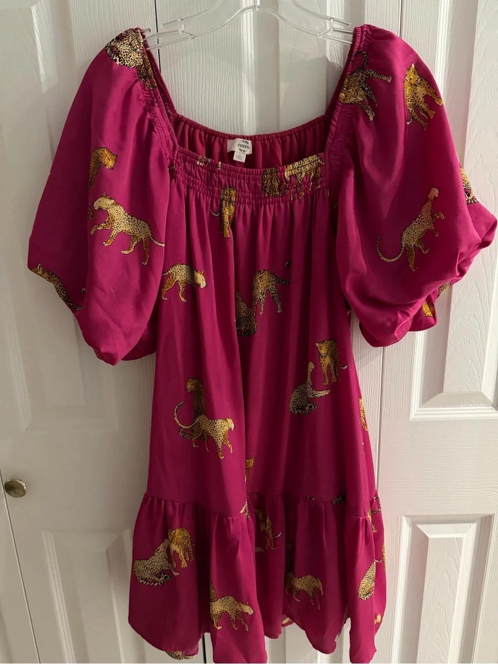 entro Fuchsia Puff-Sleeve Dress with Gold Leopard Motif